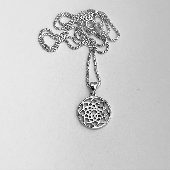 Sterling Silver Mandala Necklace, Boho Necklace, Silver Chain, Flower Necklace - Picture 4 of 15